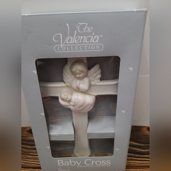 Roman Inc The Valencia Collection Baby Cross Girl - Picture 3 of 3